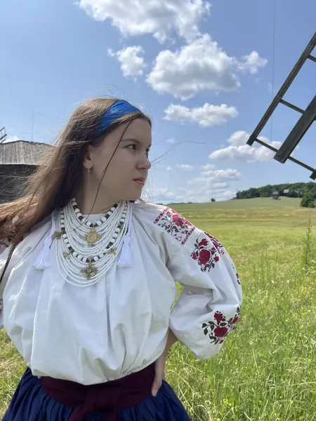 Образ із прикрасою